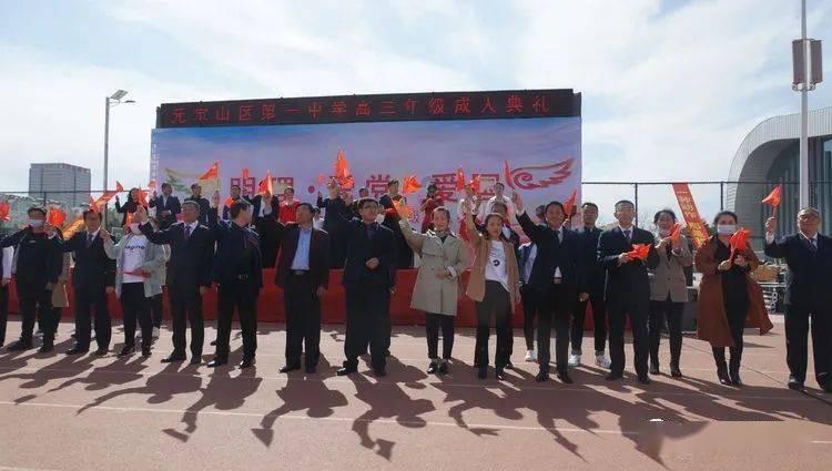 悬崖之上中,李乃文饰演的特务是如何被迷晕的?知识星球,深度学习与知识共享平台